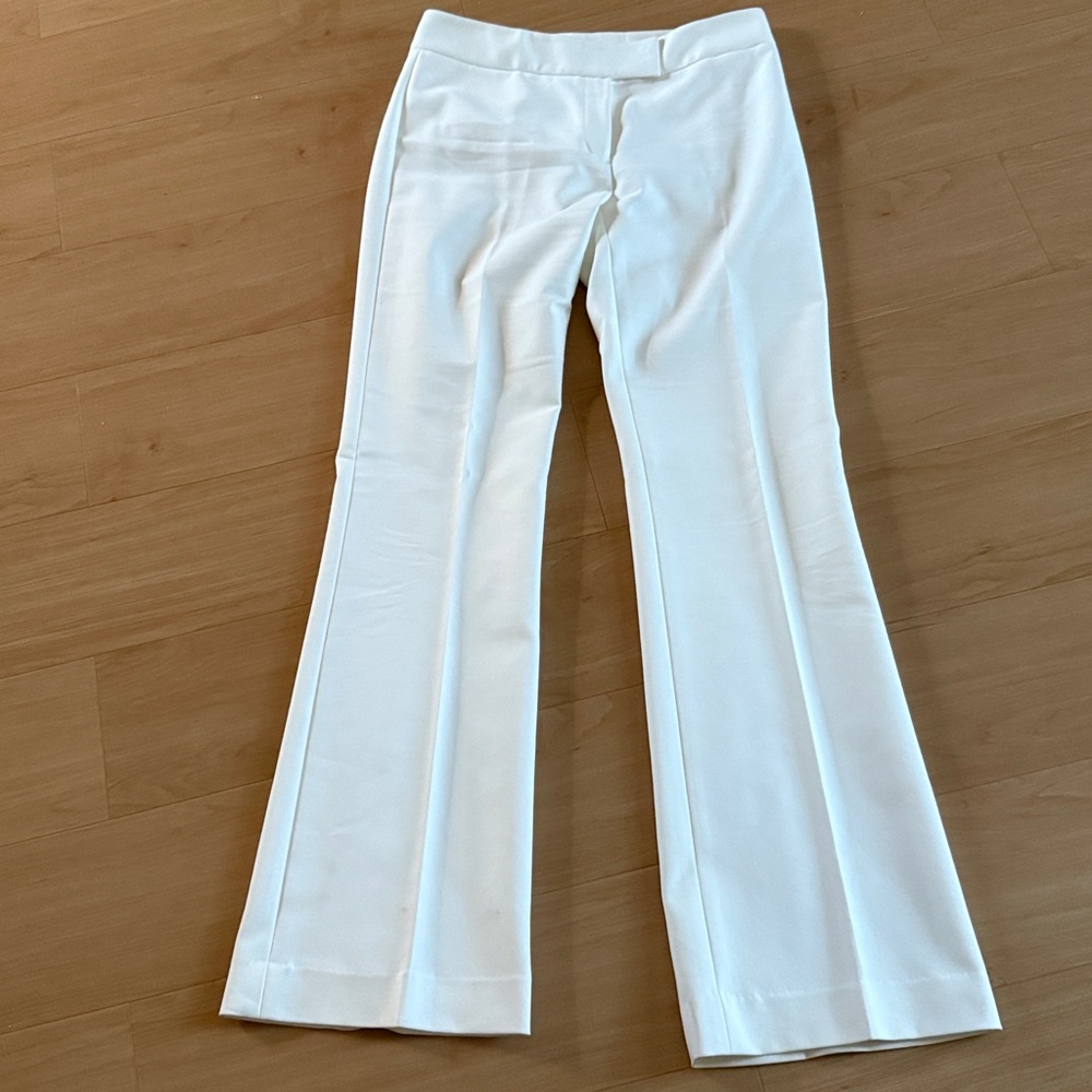 ANTONIO MELANI WHITE MAXINE FIT FLARED SHABBY CHIC DRESS PANTS SZ 2 BUSINESSWEAR - Picture 3 of 15